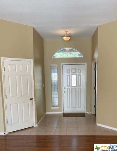 721 Ashland Crk, Victoria, TX 77901-3698