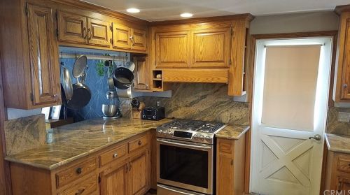 638 Poplar Ave, Brea, CA 92821-6653