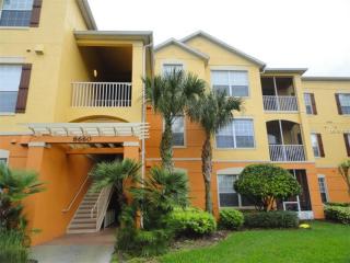 8660 Buccilli Dr, Orlando, FL 32829-8394