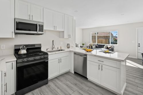 1285 Koe St, San Diego CA  92114-3430 exterior