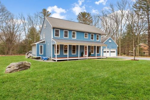 41 Signal Rock Dr, North Kingstown, RI 02852-1620