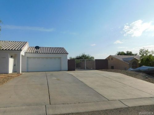 1844 La Entrada Pl, Bullhead City AZ  86426-6203 exterior
