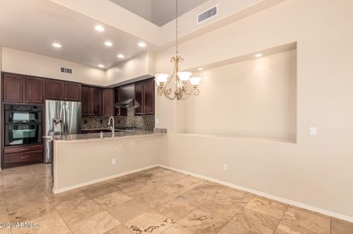 8110 13th Way, Phoenix, AZ 85020-3878
