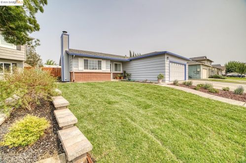 1962 Chardonnay Dr, Oakley, CA 94561-1858