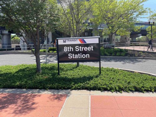 214 Avenue A, Bayonne NJ  07002-1262 exterior