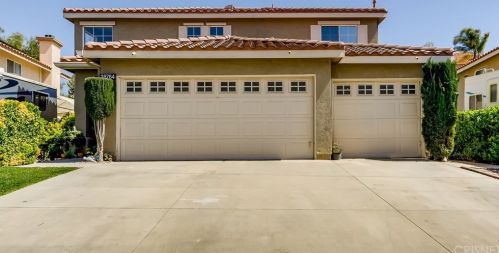 28764 Woodside Dr, Santa Clarita, CA 91390-3100