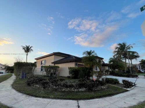 920 199th Ave, Hollywood, FL 33029-3365