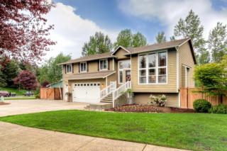 2119 22nd Ave, Puyallup, WA 98372-7137