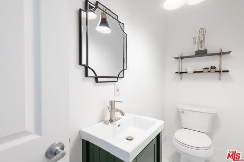 4866 Haskell Ave, Van Nuys CA  91436-1627 exterior