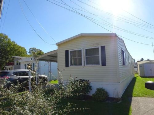 6 11th Ave, Wareham, MA 02571-1303