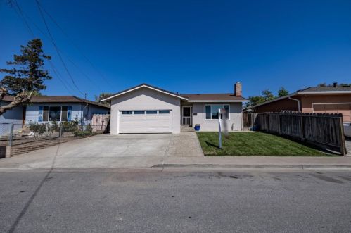 941 Suiter St, Hollister CA  95023-4631 exterior