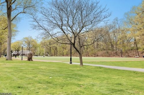 17 Glenwood Ave, Bloomfield NJ  07003-2201 exterior