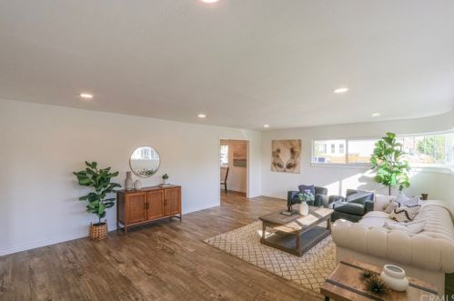 55 Center St, Redlands CA  92373-5132 exterior
