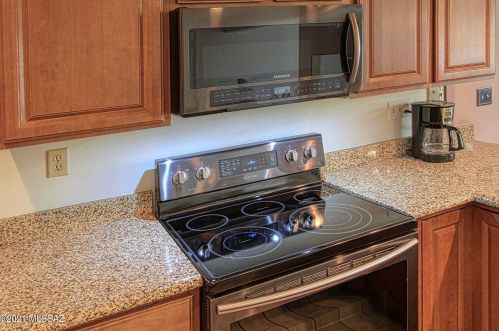 2261 Rainbow Vis Dr, Tucson AZ 85712-2914 exterior