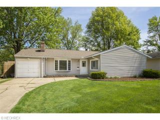432 Nobottom Rd, Berea, OH 44017-1015