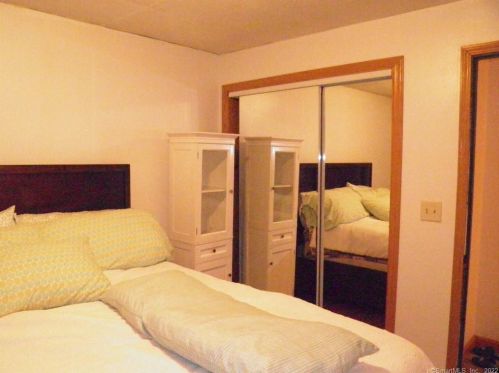 21 Humes Rd, Killingly CT  06241-1226 exterior