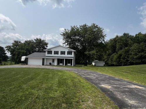 9413 Ellsworth Rd, Tomah, WI 54660-4245