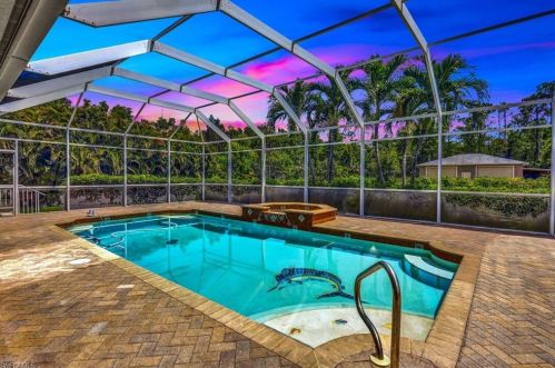 5743 Cope Ln, Naples, FL 34112-2729