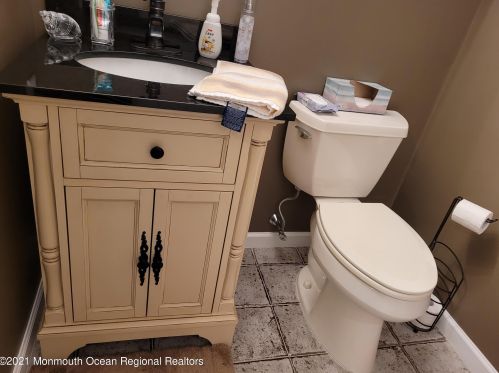 433 Mowat Cir, Trenton NJ  08690-3220 exterior