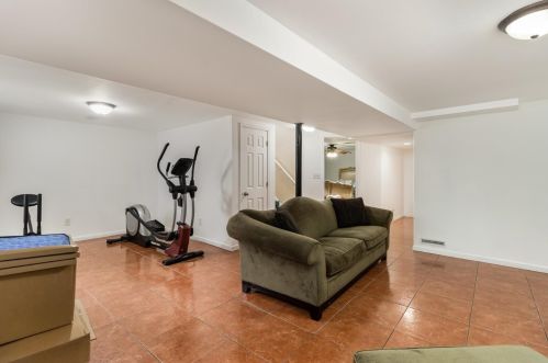 7909 Whitcomb St, Gary IN  46410-4366 exterior