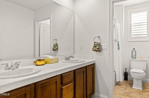 871 Coronado Cir, Santa Paula CA  93060-1666 exterior
