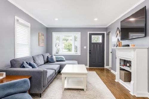 3281 Voeller Ave, Darbydale OH  43123-3123 exterior