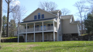 131 Putnam Park Rd, Bethel, CT 06801-2909