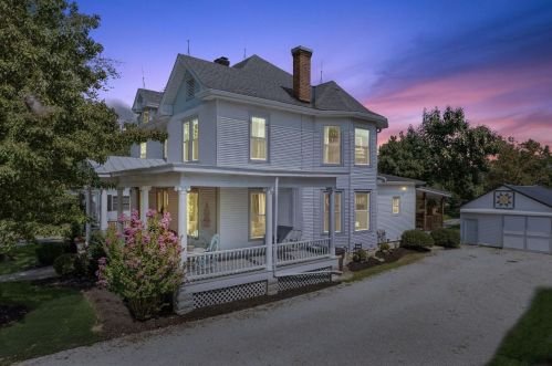 428 Main St, Brown County, OH 45121-1066