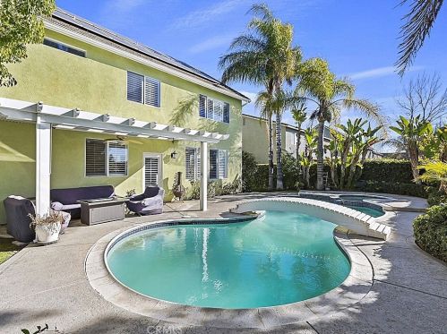 8055 La Crosse Way, Riverside CA  92508-6142 exterior