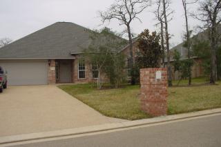 2085 Ravenstone Loop, College Station TX  77845-4843 exterior