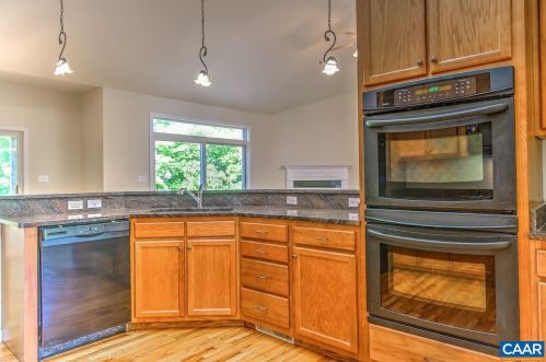 17 Shortwood Cir, Bybee VA  22963-2747 exterior