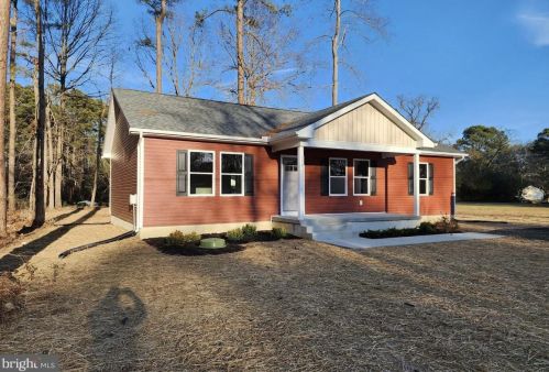 211 Erica Dr, Montross VA  22520-4154 exterior