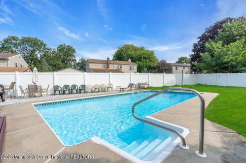 10 Webster Dr, Hazlet NJ 07730-1444 exterior