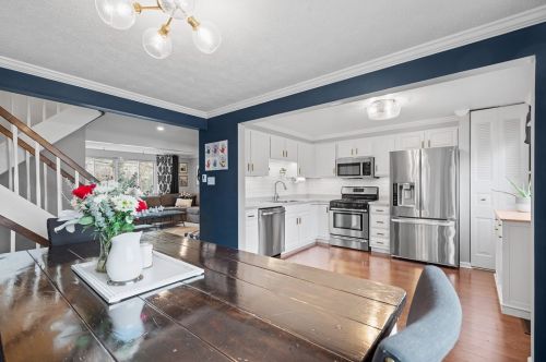 2507 Hunting Ridge Trl, Bridgeville PA  15017-1611 exterior