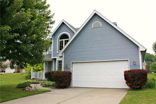 1405 North Creek Dr, Ankeny, IA 50023-5201