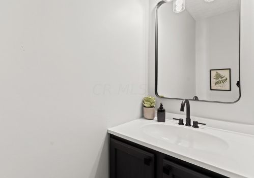 454 Grandlin Park Dr, Blacklick OH  43004-9118 exterior