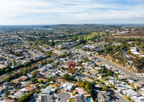 6623 Ballinger Ave, San Diego CA  92119-1822 exterior