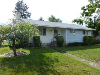 5707 Monroe St, Spokane WA  99205-6539 exterior