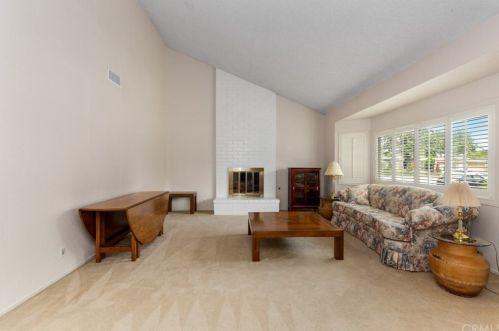 2800 Allred St, Lakewood, CA 90712-3304