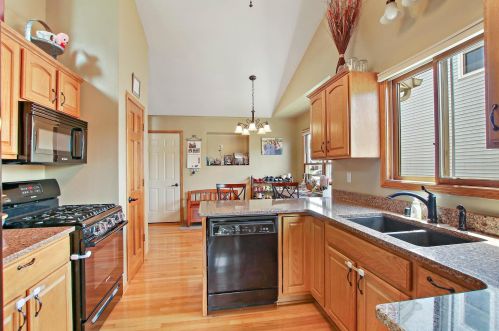 3426 86 St, Kenosha WI 53142-2580 exterior