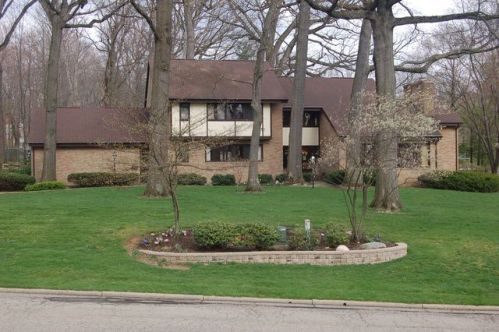 1512 Merino Cir, Massillon, OH 44646-2559