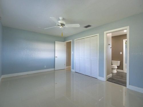 8296 33rd Ave, Saint Petersburg FL  33710-2218 exterior