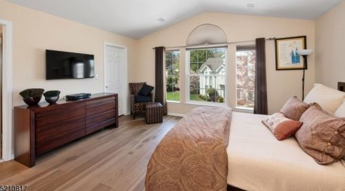 58 Witherspoon Ct, Morristown NJ  07960-2735 exterior