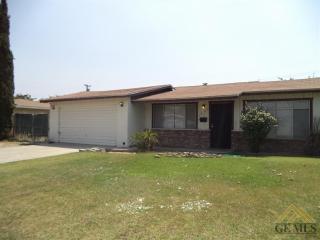 1413 Hub Ave, Bakersfield, CA 93304-6639