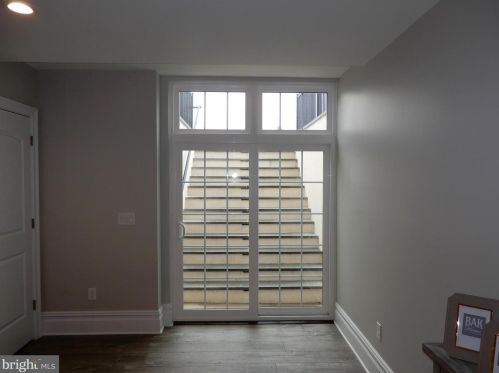 650 Holland Rd, Southampton PA 18966-1819 exterior