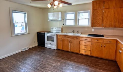 110 Arlington Ave, Cameron WI  54822-9417 exterior