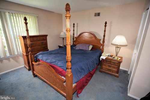 1 Allison Rd, East Windsor NJ  08520-2629 exterior