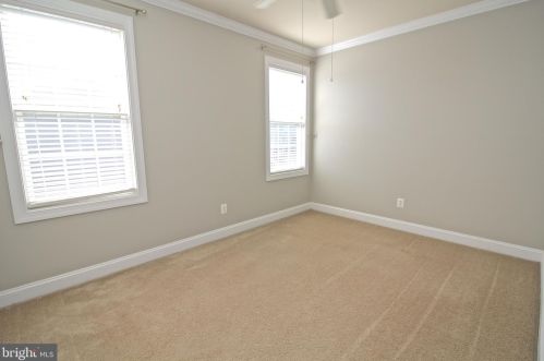 16143 Woodley Hills Rd, Haymarket VA  20169-4941 exterior