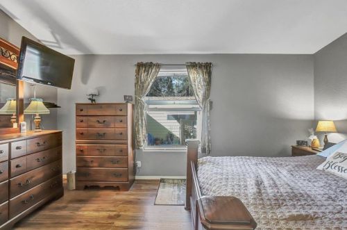 10 Wendy Cir, Grass Valley CA  95945-7037 exterior