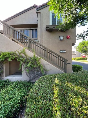 216 Cross Creek Rd, Orange CA  92869-5869 exterior